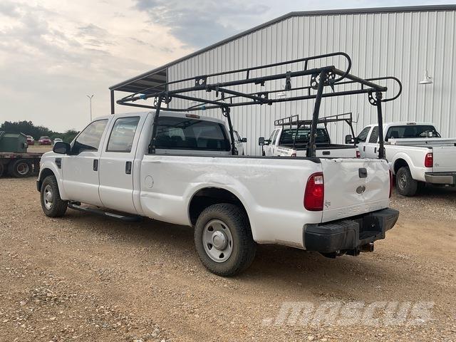 Ford F-250 Pick-upy / Pojazdy z otwieranymi burtami
