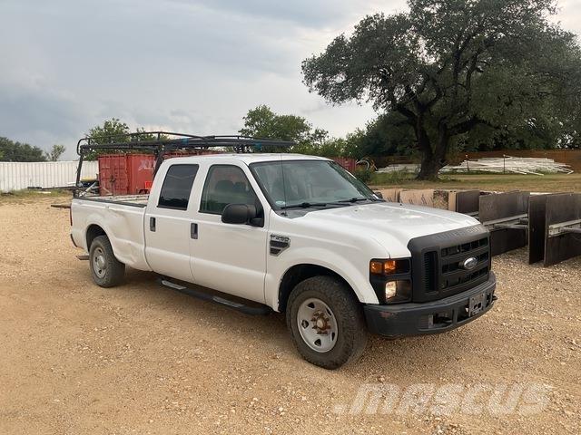 Ford F-250 Pick-upy / Pojazdy z otwieranymi burtami