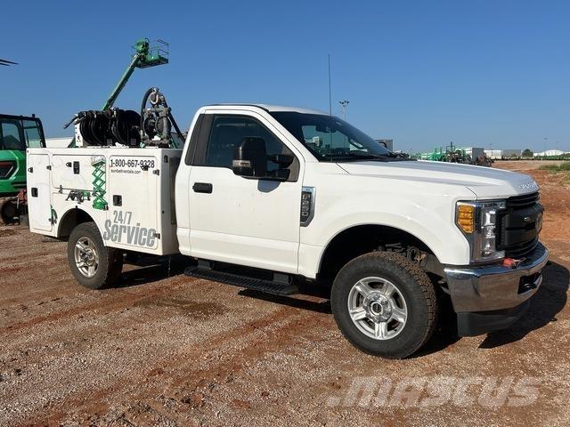 Ford F-250 Pojazdy komunalne