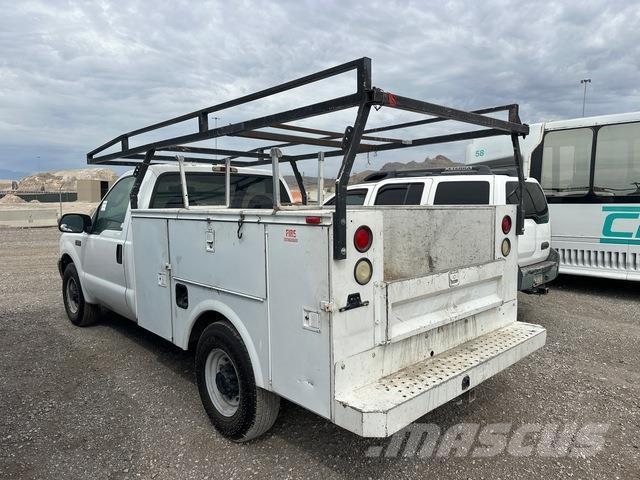 Ford F-250 Pick-upy / Pojazdy z otwieranymi burtami