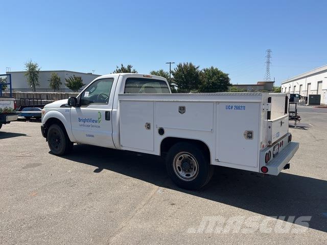 Ford F-250 Pick-upy / Pojazdy z otwieranymi burtami