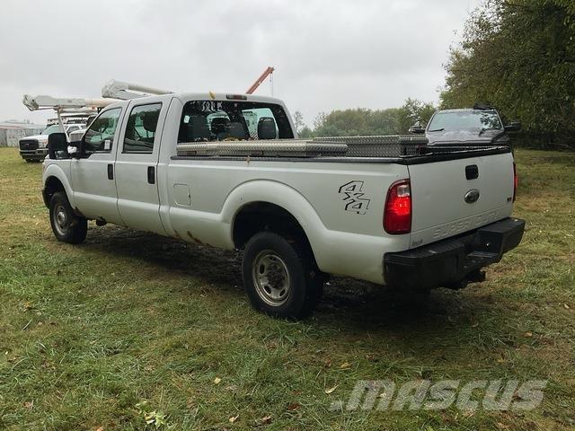 Ford F-250 Pick-upy / Pojazdy z otwieranymi burtami