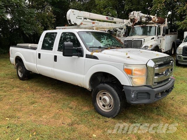Ford F-250 Pick-upy / Pojazdy z otwieranymi burtami