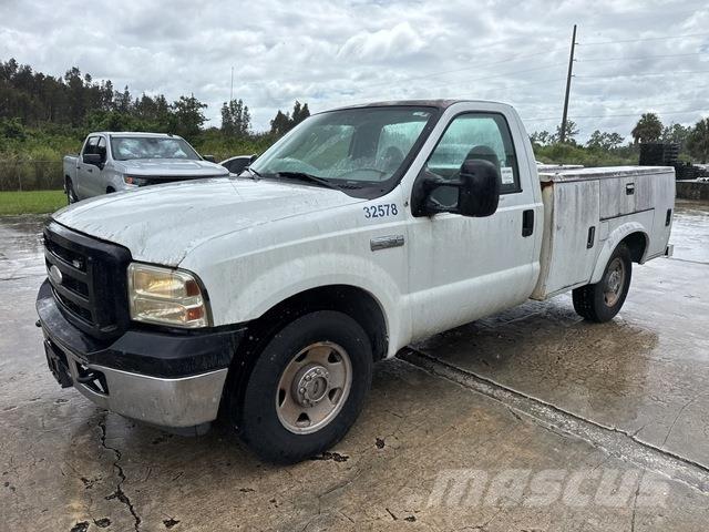 Ford F-250 Pick-upy / Pojazdy z otwieranymi burtami