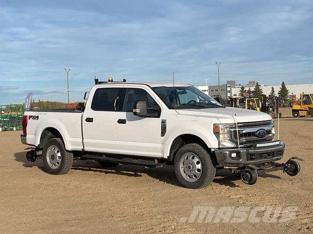Ford F-250 Pick-upy / Pojazdy z otwieranymi burtami