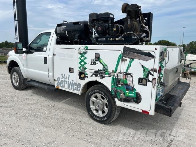 Ford F-250 Pojazdy komunalne