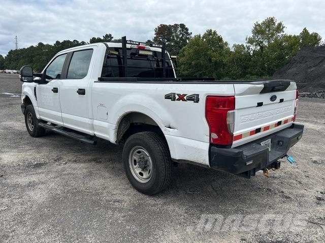 Ford F-250 Pick-upy / Pojazdy z otwieranymi burtami