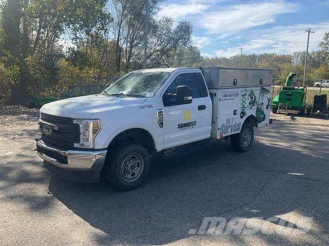 Ford F-250 Pojazdy komunalne