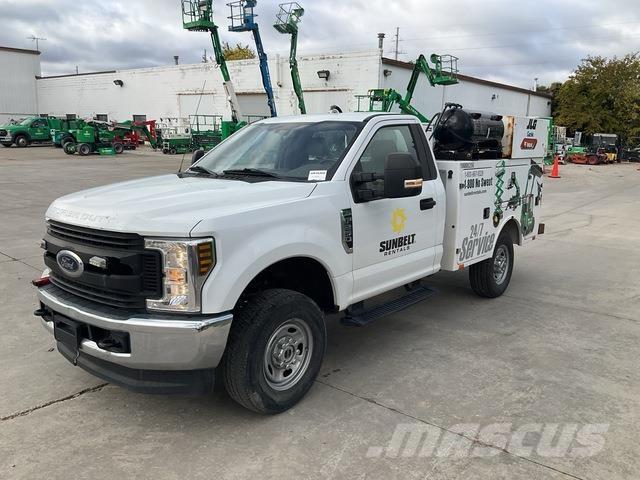 Ford F-250 Pojazdy komunalne