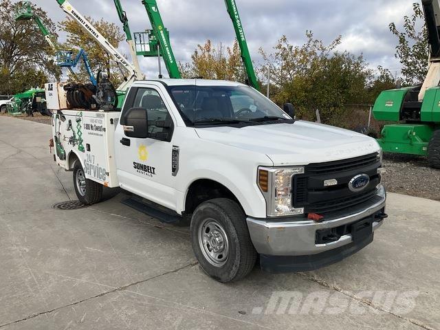 Ford F-250 Pojazdy komunalne