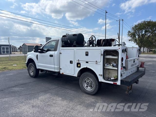 Ford F-250 Pojazdy komunalne