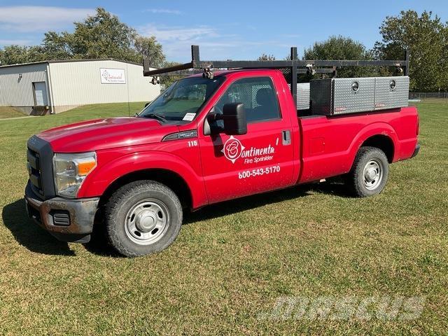 Ford F-250 Pick-upy / Pojazdy z otwieranymi burtami