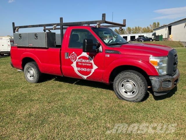 Ford F-250 Pick-upy / Pojazdy z otwieranymi burtami