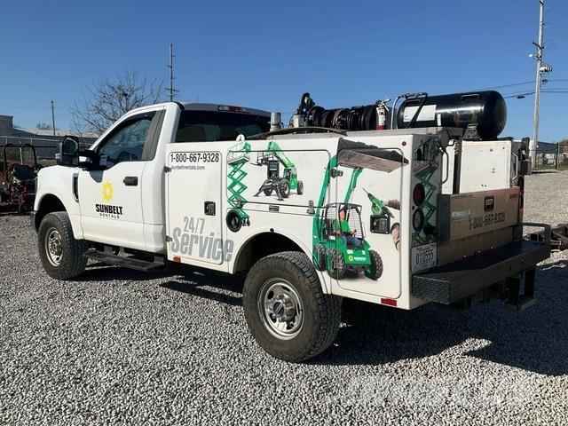 Ford F-250 Pojazdy komunalne