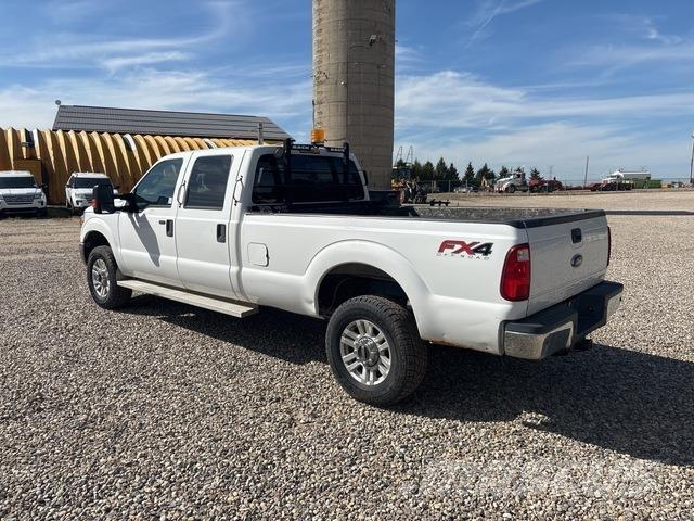 Ford F-350 Pick-upy / Pojazdy z otwieranymi burtami