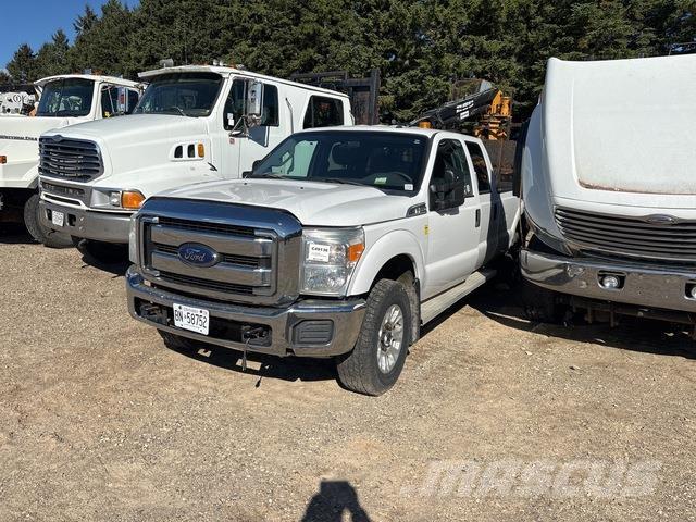 Ford F-350 Pick-upy / Pojazdy z otwieranymi burtami