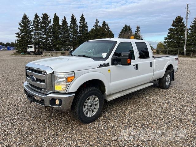 Ford F-350 Pick-upy / Pojazdy z otwieranymi burtami