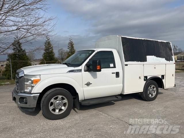 Ford F-350 Pick-upy / Pojazdy z otwieranymi burtami