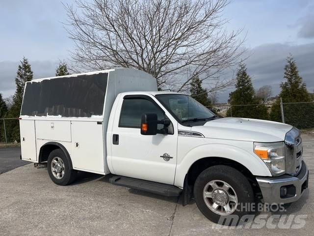 Ford F-350 Pick-upy / Pojazdy z otwieranymi burtami