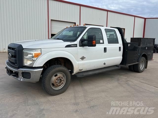 Ford F-350 Pick-upy / Pojazdy z otwieranymi burtami