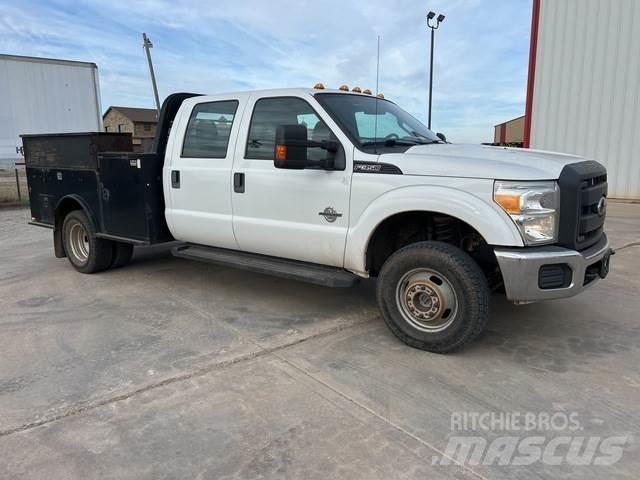 Ford F-350 Pick-upy / Pojazdy z otwieranymi burtami