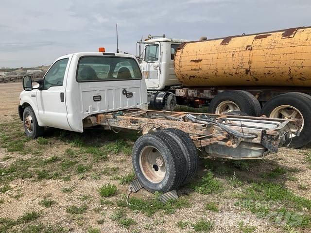 Ford F-350 Kabiny i wnętrze