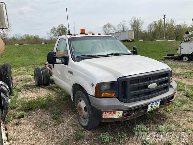 Ford F-350 Kabiny i wnętrze