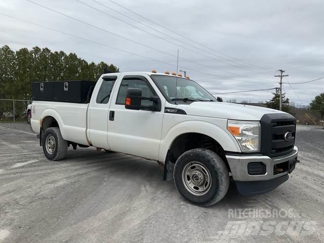 Ford F-350 Inne
