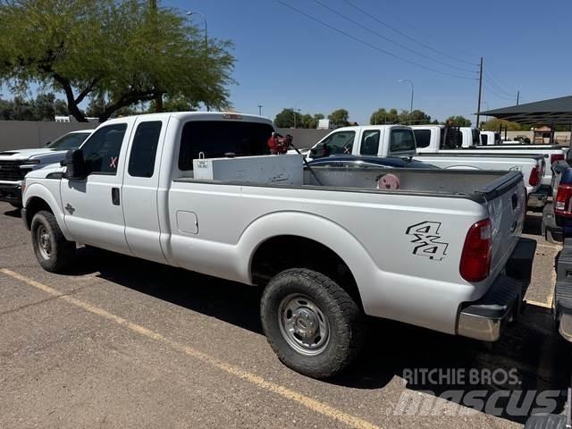 Ford F-350 Inne