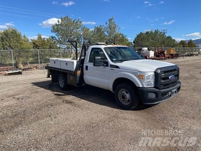 Ford F-350 Ciężarówki typu Platforma / Skrzynia