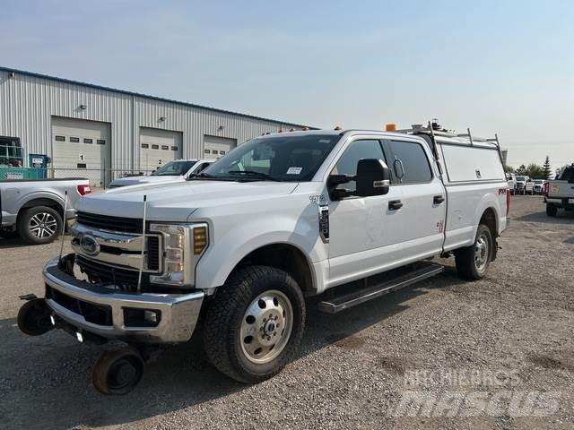 Ford F-350 Inne