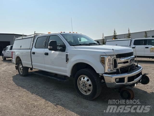 Ford F-350 Inne