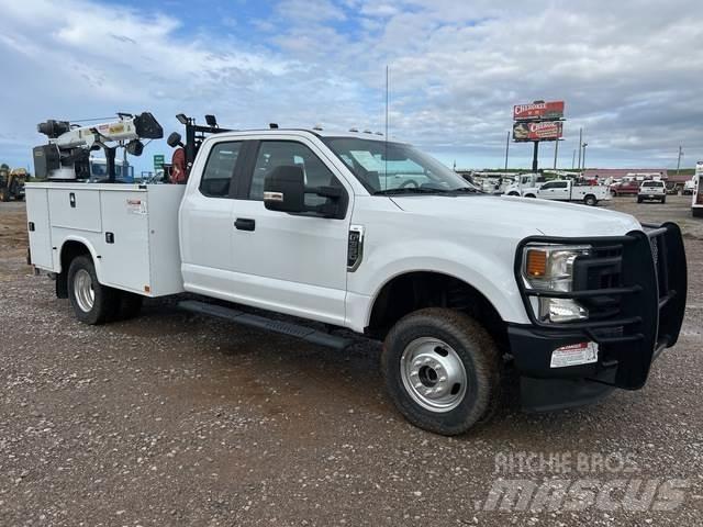 Ford F-350 Pojazdy komunalne