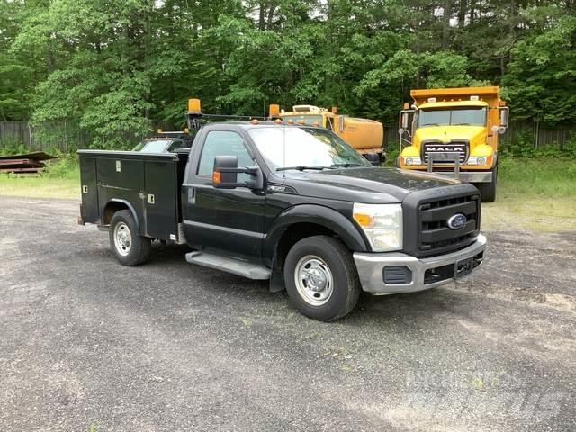 Ford F-350 Pick-upy / Pojazdy z otwieranymi burtami