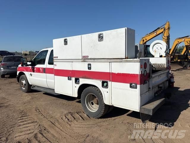 Ford F-350 Pojazdy komunalne