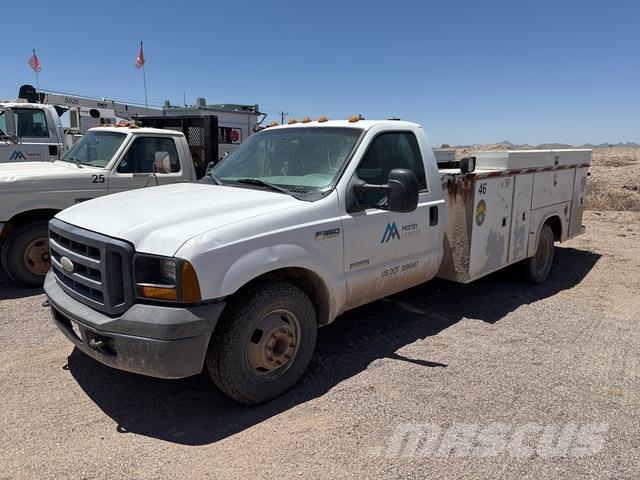 Ford F-350 Pick-upy / Pojazdy z otwieranymi burtami