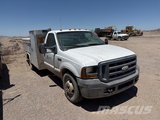 Ford F-350 Pick-upy / Pojazdy z otwieranymi burtami