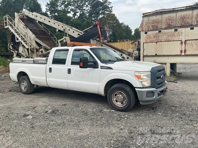Ford F-350 Inne