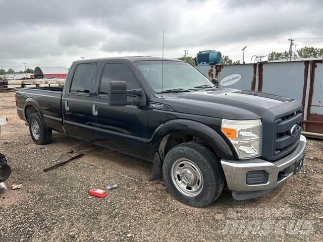 Ford F-350 Inne