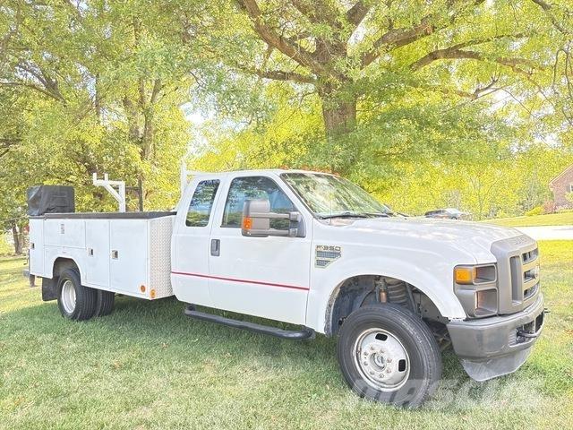 Ford F-350 Pojazdy komunalne