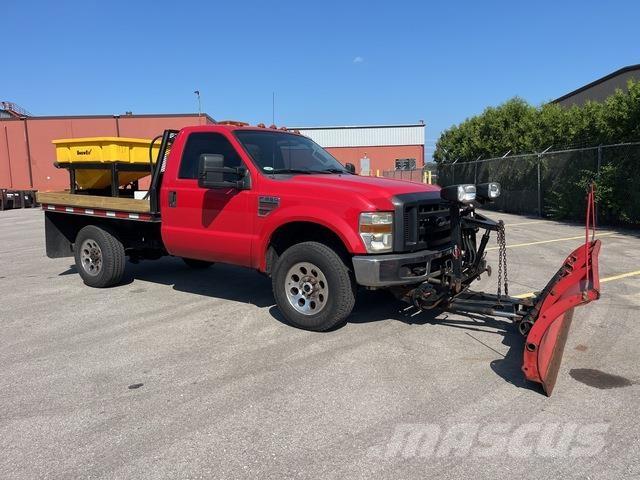 Ford F-350 Lemiesze i pługi śnieżne