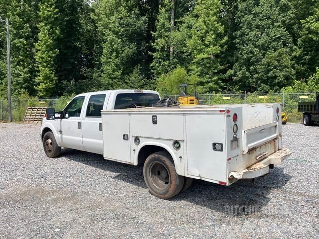 Ford F-350 Pick-upy / Pojazdy z otwieranymi burtami