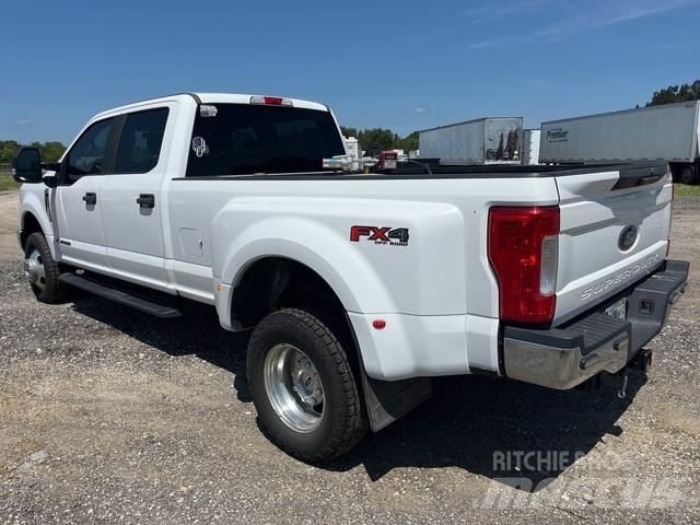 Ford F-350 Inne