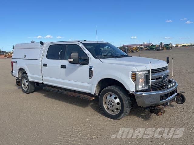 Ford F-350 Pick-upy / Pojazdy z otwieranymi burtami