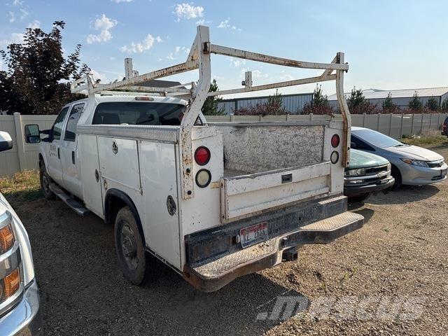 Ford F-350 Pick-upy / Pojazdy z otwieranymi burtami