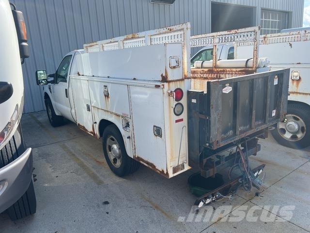 Ford F-350 Pick-upy / Pojazdy z otwieranymi burtami