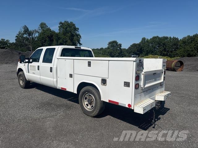 Ford F-350 Pick-upy / Pojazdy z otwieranymi burtami