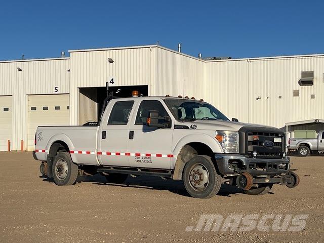 Ford F-350 Pick-upy / Pojazdy z otwieranymi burtami