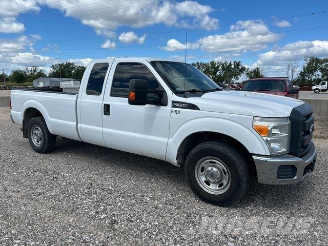 Ford F-350 Pick-upy / Pojazdy z otwieranymi burtami