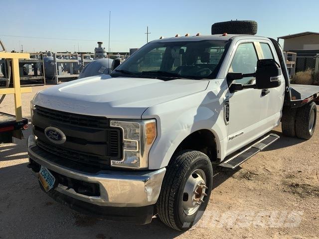 Ford F-350 Ciężarówki typu Platforma / Skrzynia